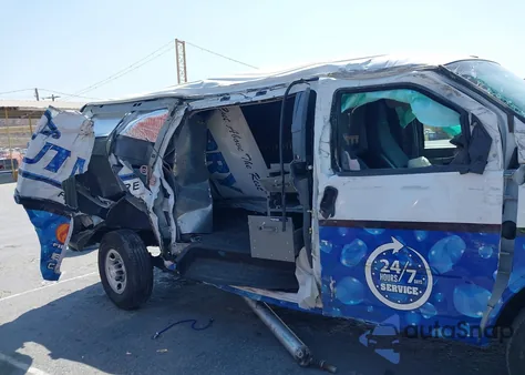 2022 Chevrolet Express Cargo Rwd 2500 Regular Wheelbase Wt z USA, uszkodzony, nr VIN 1GCWGAFP4N1280653